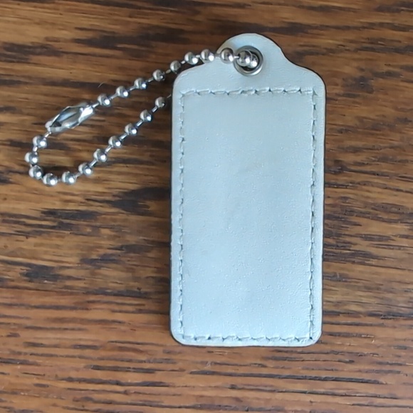 Coach Cream Patent Leather Hang Tag - Picture 2 of 3